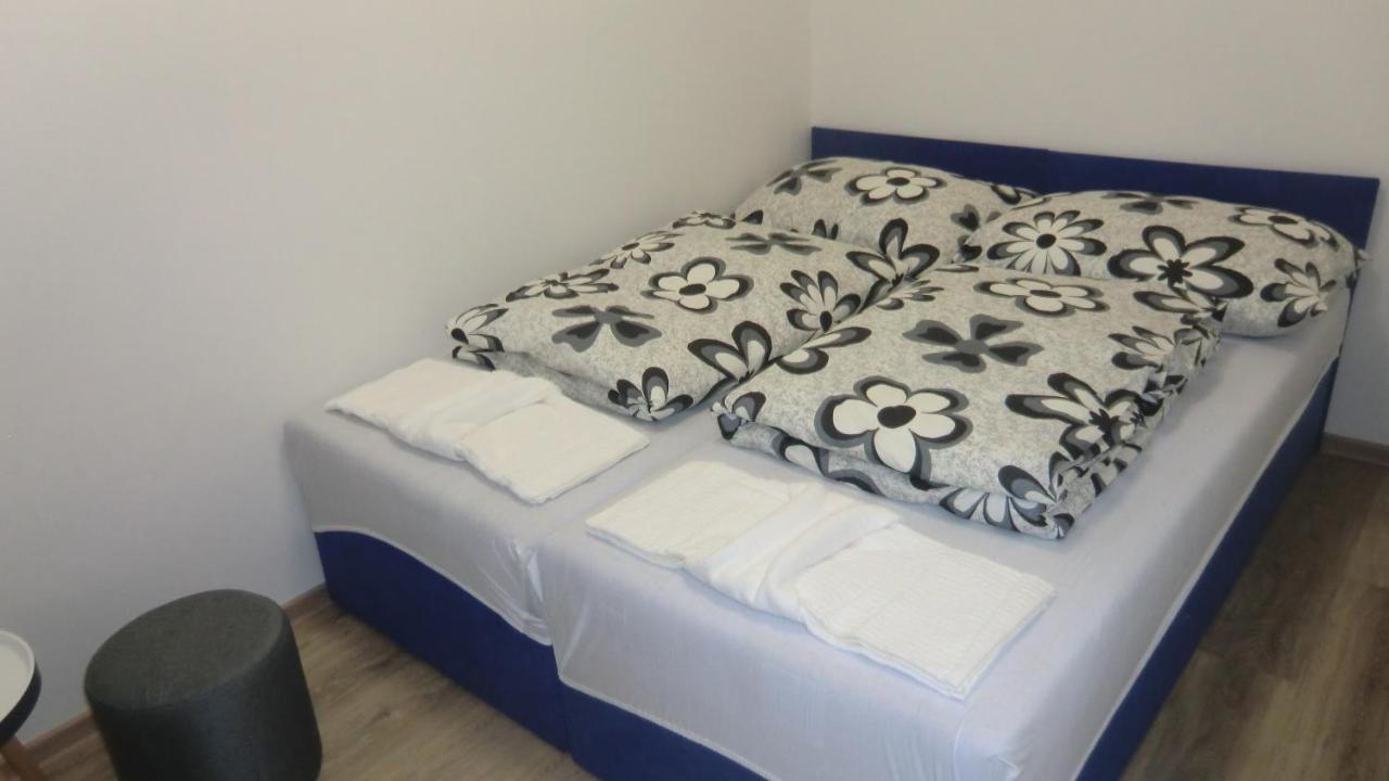 Hu Apartment Prague Exterior photo